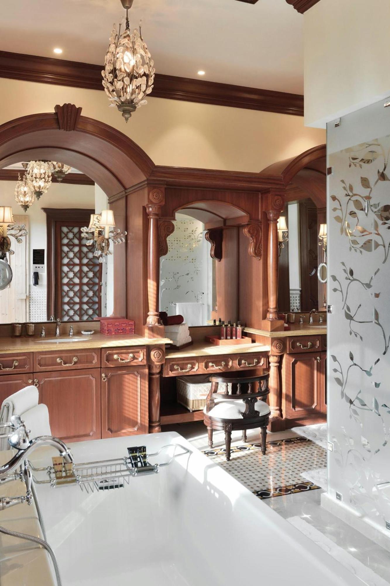 Itc Grand Bharat, A Luxury Collection Retreat, Gurgaon, New Delhi Capital Region Hotel Bagian luar foto